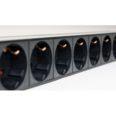 Rack-блок на 8 розеток FRP-8